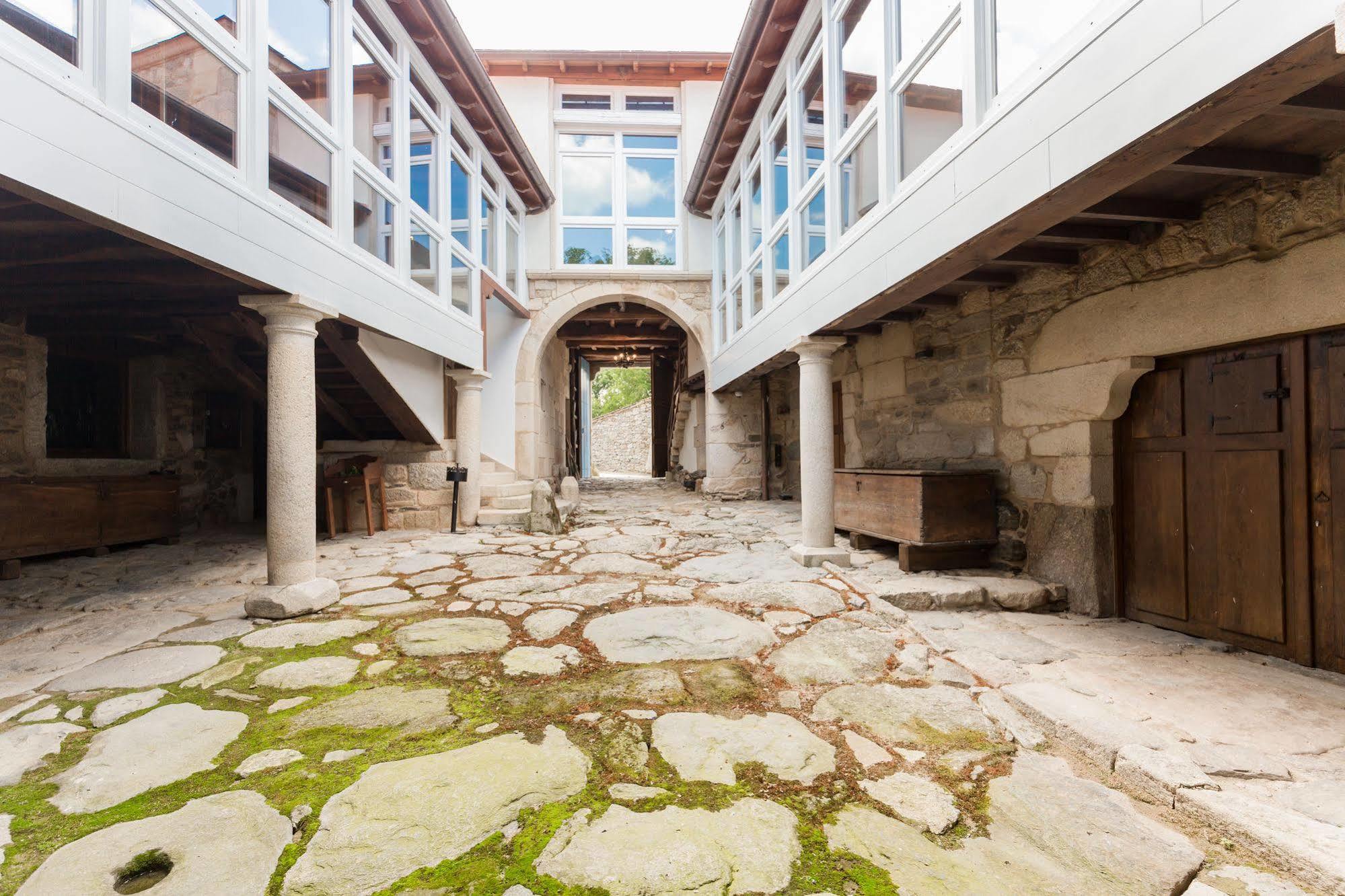 Pazo Da Pena Manzaneda (Ourense)